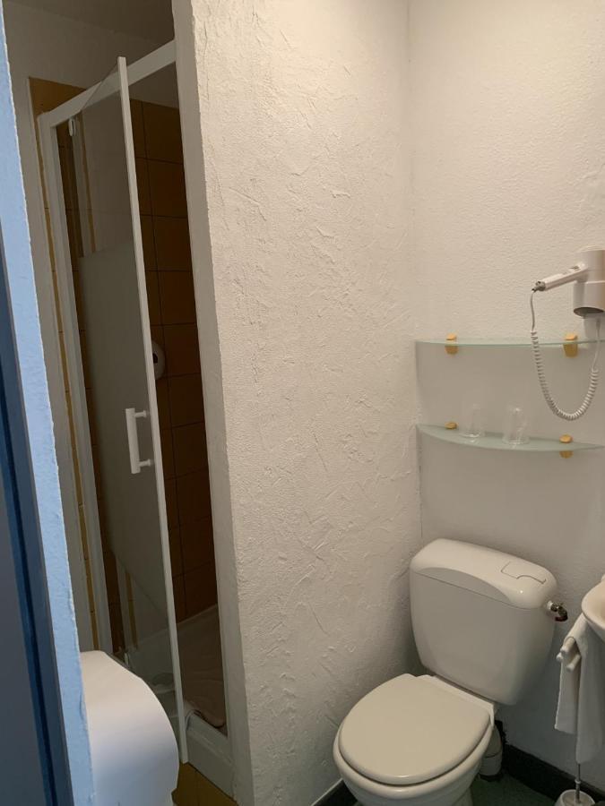 Hotel Le P'Tit Monde 몽티냑 외부 사진