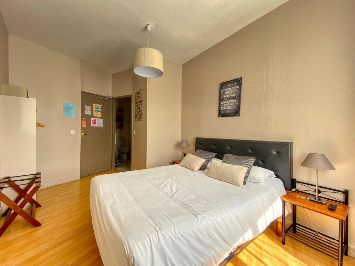 Hotel Le P'Tit Monde 몽티냑 외부 사진