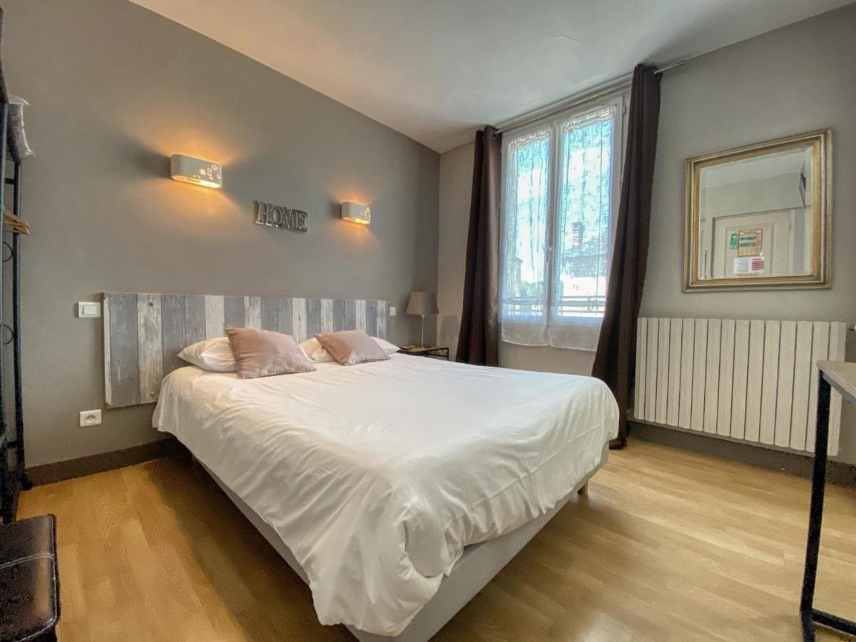Hotel Le P'Tit Monde 몽티냑 외부 사진
