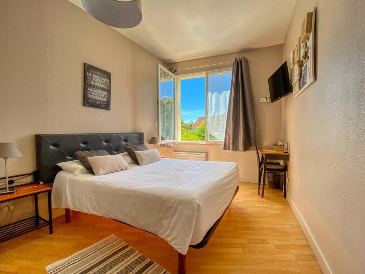 Hotel Le P'Tit Monde 몽티냑 외부 사진